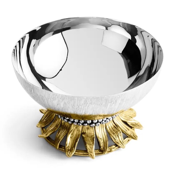 Only 1 left in stock Michael Aram Sunflower Nut bowl new in box - Picture 2 of 10